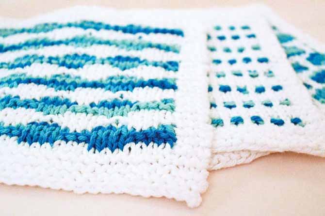 These coordinating washcloths could be knit with any pairing of a solid color and a multicolored yarn. Bath Knits by Mary Beth Temple book review