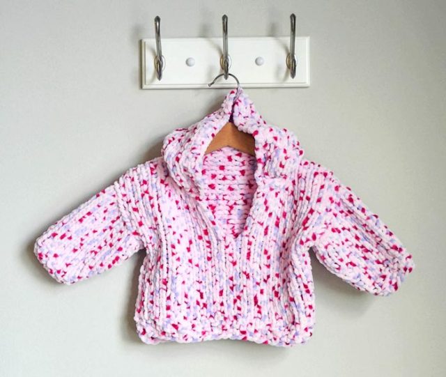 5 baby gifts to knit up in a few days with chunky Bella Chenille yarn