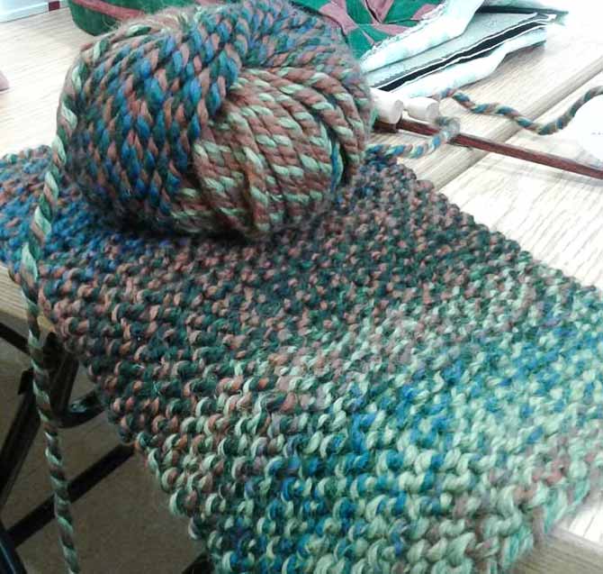 How to Spin and Knit with Variegated Yarn