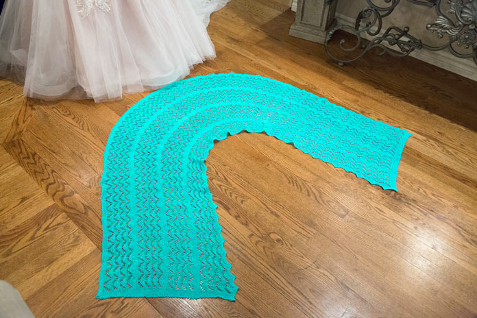 Double Horseshoe Wedding Shawl knitting pattern by Cynthia MacDougall for ANPTmag Issue Summer 2017; photo by Carla A. Canonico