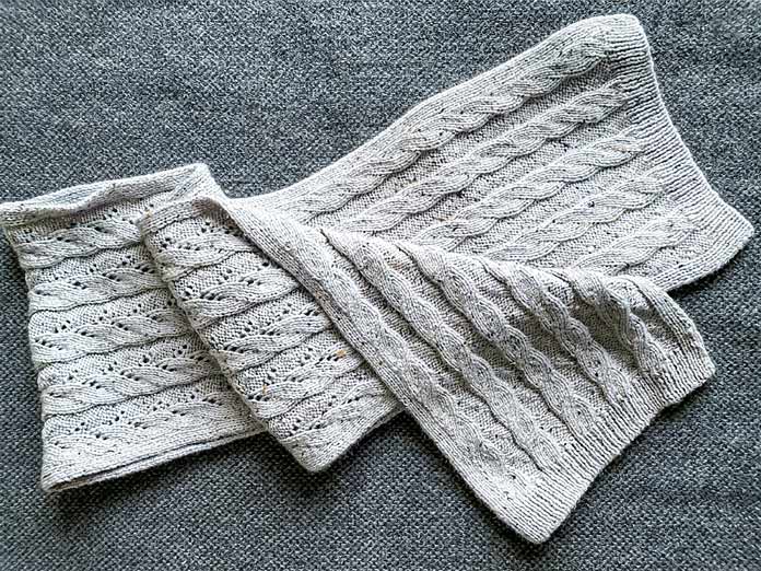 The reversible The Sleuth Scarf by Nancy Lekx for ANPTmag Issue 72; photo by Carla A. Canonico for ANPTmag
