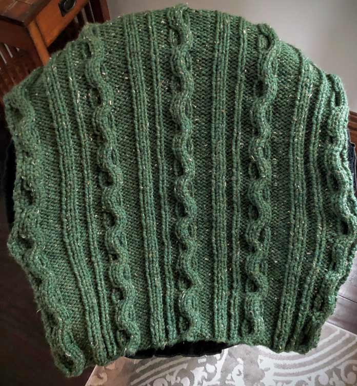 Cable poncho knitting pattern: Knitting pattern