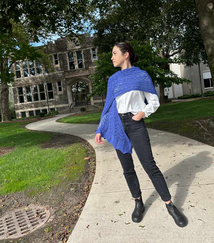 Notre Dame II Lace Shawl by Nancy Lekx for ANPTmag Issue 71; photo by Simon Pelletier for ANPTmag