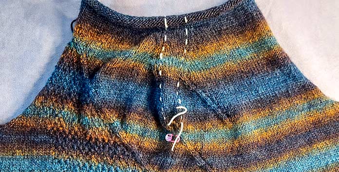 Calculations for a men’s Colorburst sweater vest - KNITmuch
